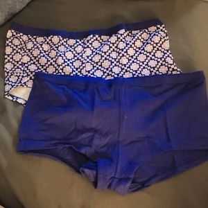 New Hanes pair of cotton boyshorts